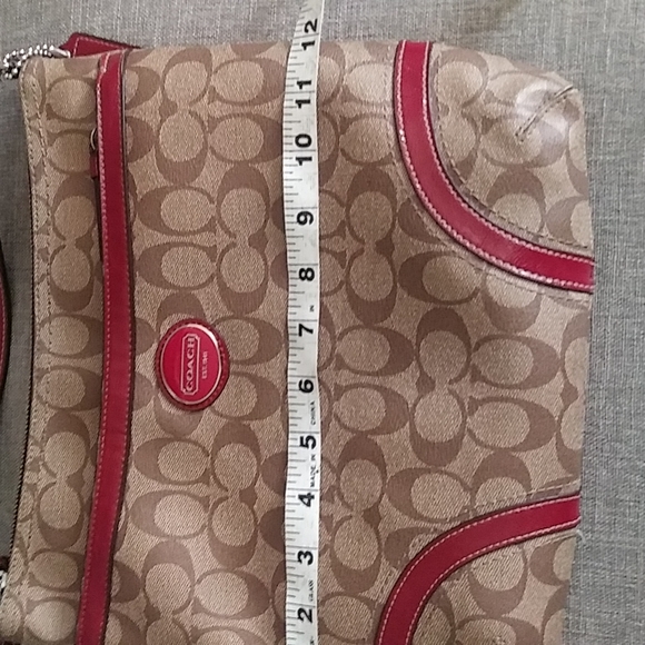 Coach woman's signature canvas crossbody message bag - Picture 9 of 17